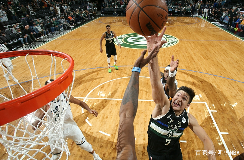 mk体育官方网站-皇家马德里发布备战花絮；窗口期手感冰凉；NBA常规赛任务艰巨；赛季目标并未改变