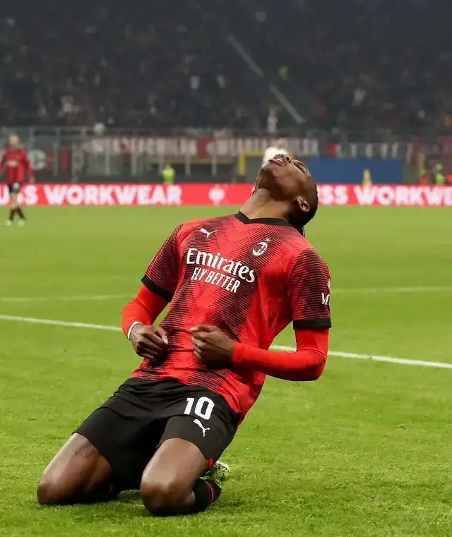 转折点AC米兰遗憾出局;意大利杯转会期攻防权衡;底气十足;轮换策略成焦点 转折点AC米兰遗憾出局;意大利杯转会期攻防权衡;底气十足;轮换策略成焦点