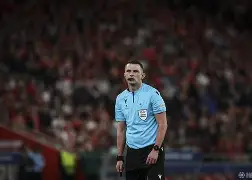 阿斯顿维拉迎欧联关键赛，冲刺阶段扳平良机，球迷炸锅，更衣室氛围转暖